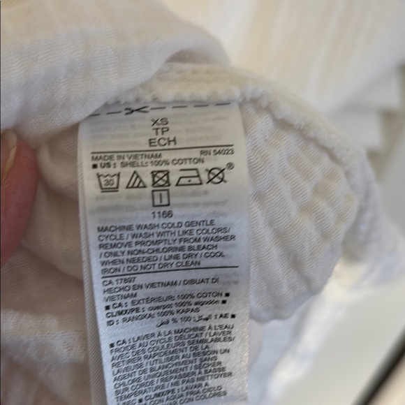 Old Navy White Wrap Top Extra Small XS - Picture 7 of 10